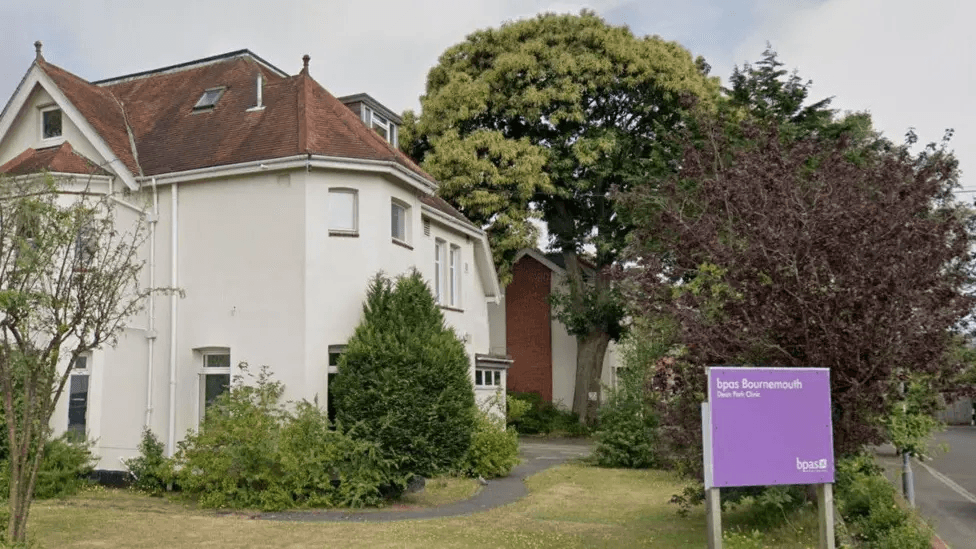 Abortion clinic staff feel 'abandoned', says charity