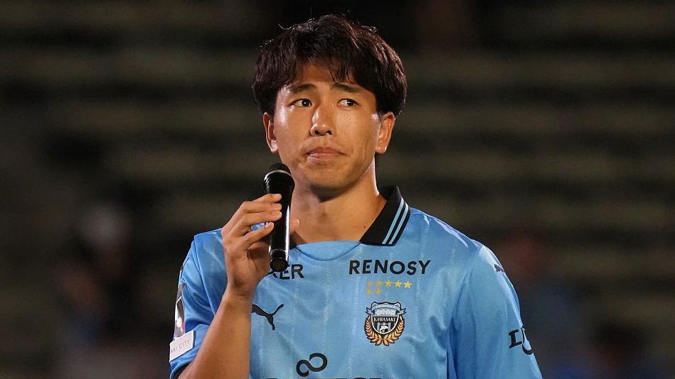 Japan forward Yamada joins Celtic on four-year deal