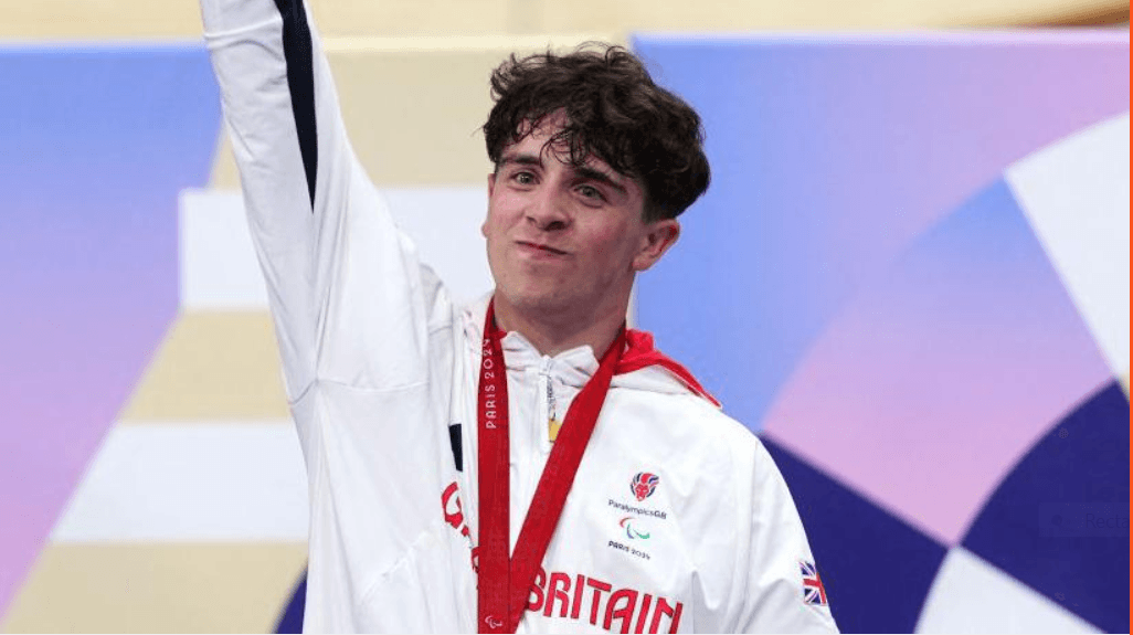 I hid my silver medal, I was ashamed of it
