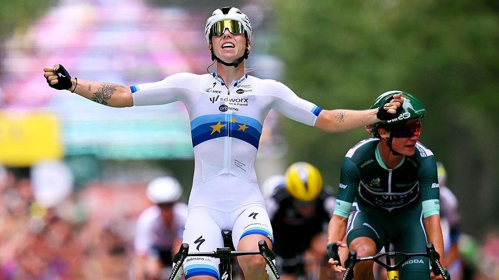 Wiebes wins chaotic stage of Tour de France Femmes