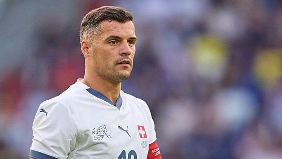 Xhaka 'solid' and brings quality to Sunderland