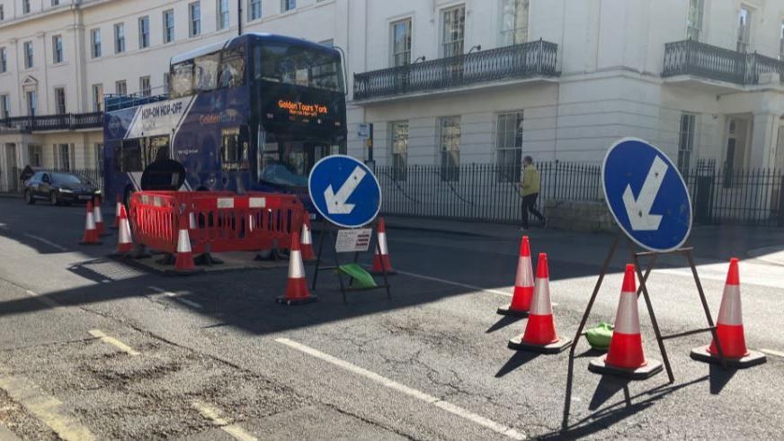 Traffic warning as repair work starts on sinkhole