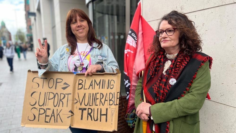 Union prepared to 'bring NI to standstill' in welfare row