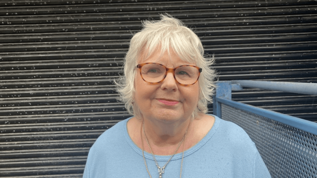 Campaigners attend meeting over libraries changes