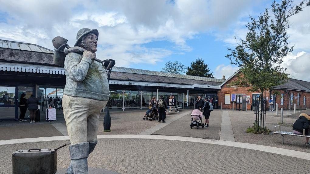 Station revamp on hold as contractor pulls out