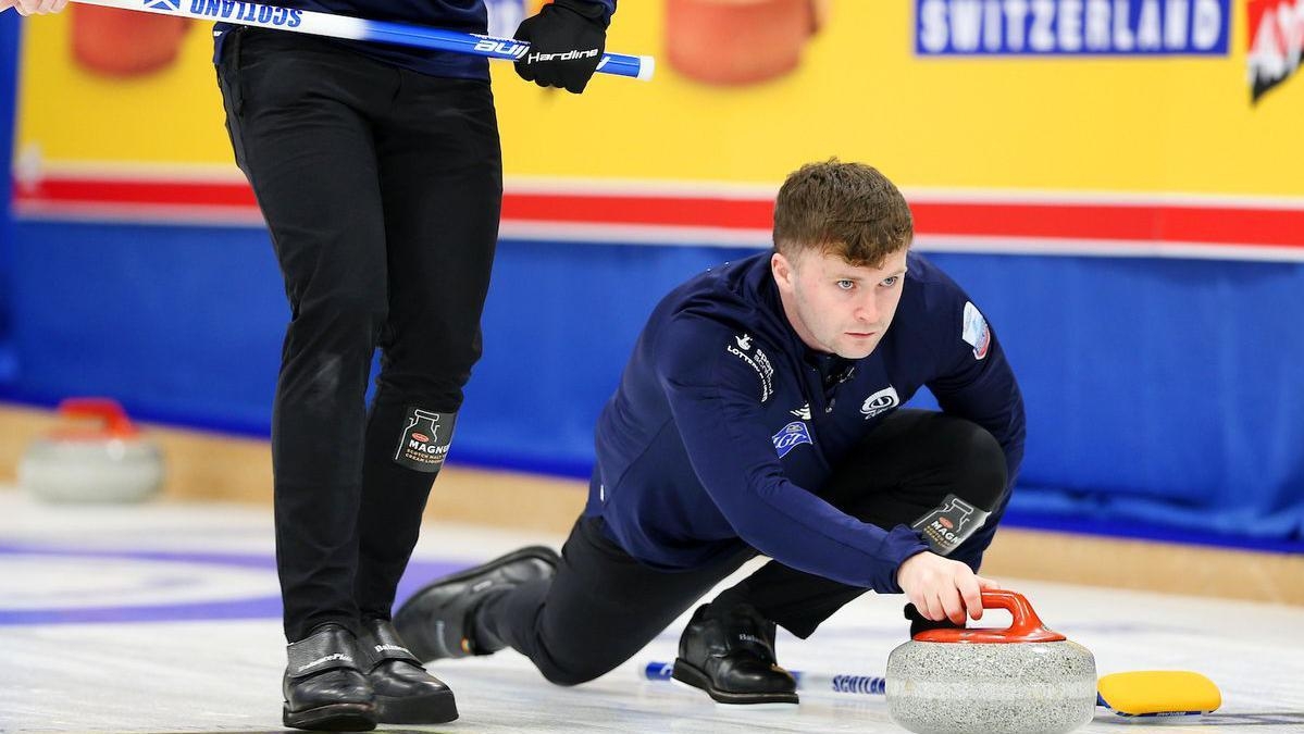 Mouat to meet Schwaller in another Grand Slam final
