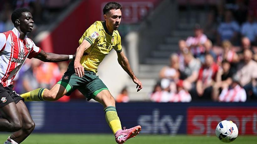 Hardie apologised for missing 'crucial' Wrexham chance