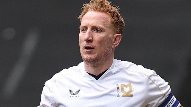 'He's ridiculously humble' - Warne lauds retiring Lewington