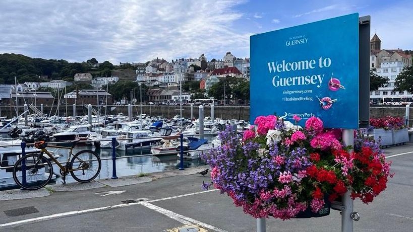 Record numbers visit Guernsey from France