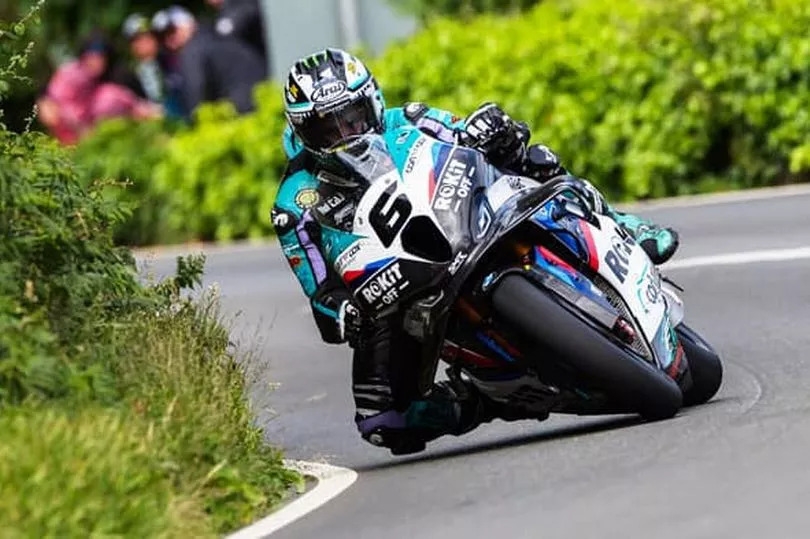 Michael Dunlop shows his hand in final qualifying session for 2025 Isle of Man TT