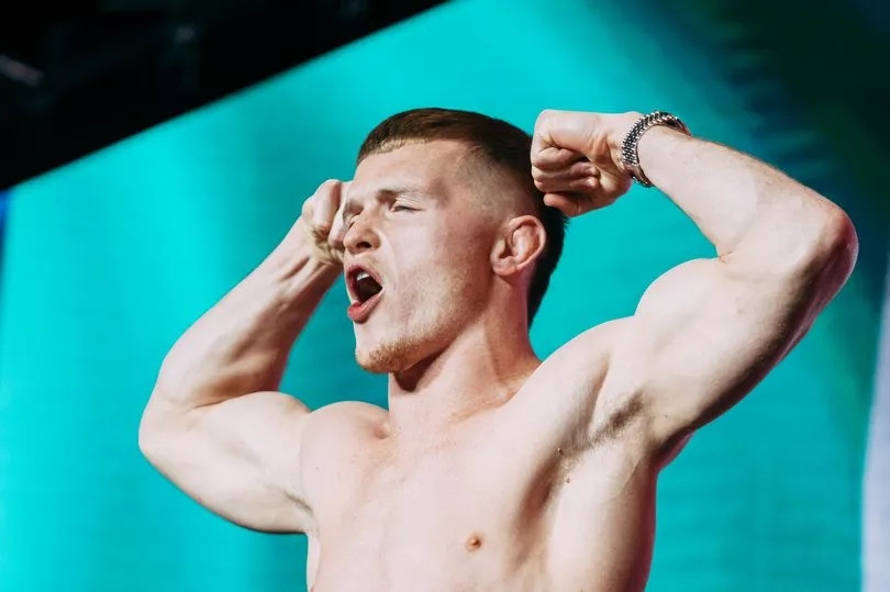Paul Hughes rocks the SSE Arena with astonishing rapid-fire KO