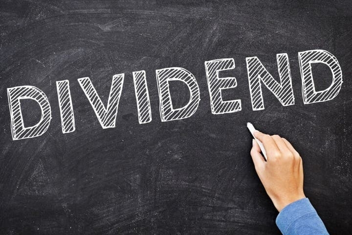 77-Year-Old Dividend Investor Earning $270,000 a Year Shares Top 6 Stock Picks – 'I Now Sleep Much Better at Night'