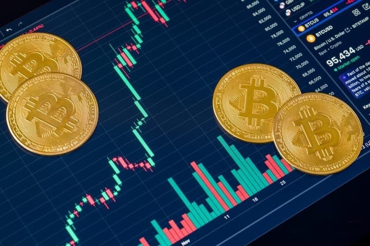 Bitcoin's Cooling Off—Why These 5 'Underdog' Cryptos Are Stealing the Spotlight This Week