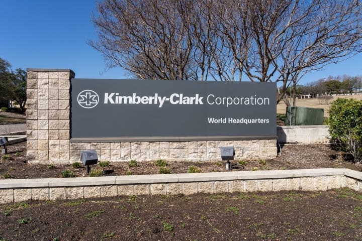 How To Put $100 In Your Retirement Fund Each Month With Kimberly-Clark Stock