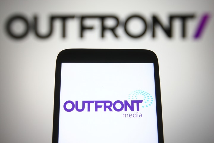 How Much Would It Take To Earn $100 A Month From Outfront Media Stock
