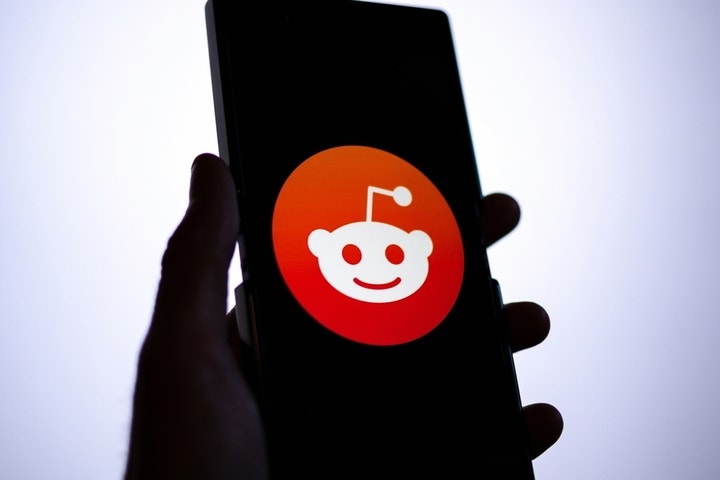 Frugal Dreamer With $100K Eyes $5K In Passive Income, Says 'There Are Countries You Could Live Off From It' — Reddit Debates Strategy