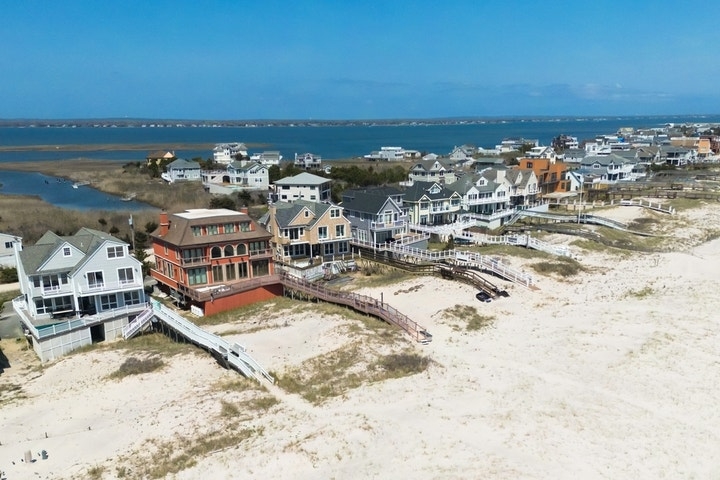 Hamptons Home Sales Soar to Record Highs, With Median Price Surpassing $2 Million — Wall Street Profits and Housing Market 'Joined At The Hip'