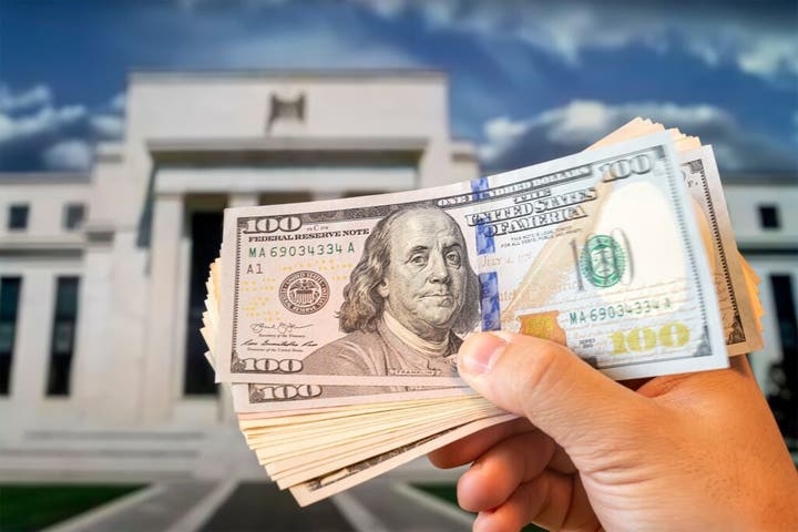 Over 200 Central Banks Reportedly Dump $48 Billion In US Treasuries Amid Concerns Over Dollar's Stability: 'The Drop Is Unusual'