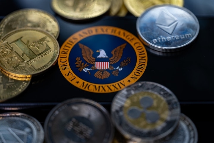 Why Pro-Bitcoin Sen. Cynthia Lummis Is Slamming Fed Withdrawal Of Crypto Guidance As 'Lip Service'