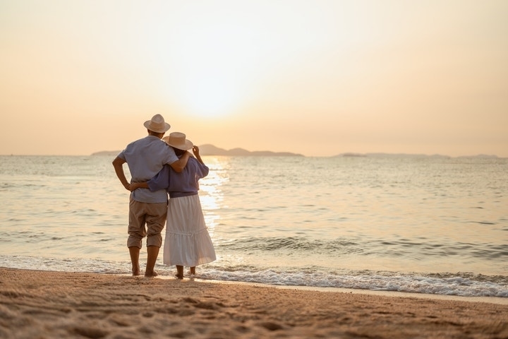 Baby Boomer Myth? 'Oracle of Wall Street' Says Seniors Live 'Paycheck to Paycheck' and Can't Afford Housing — 'It's Crazy, Right?'