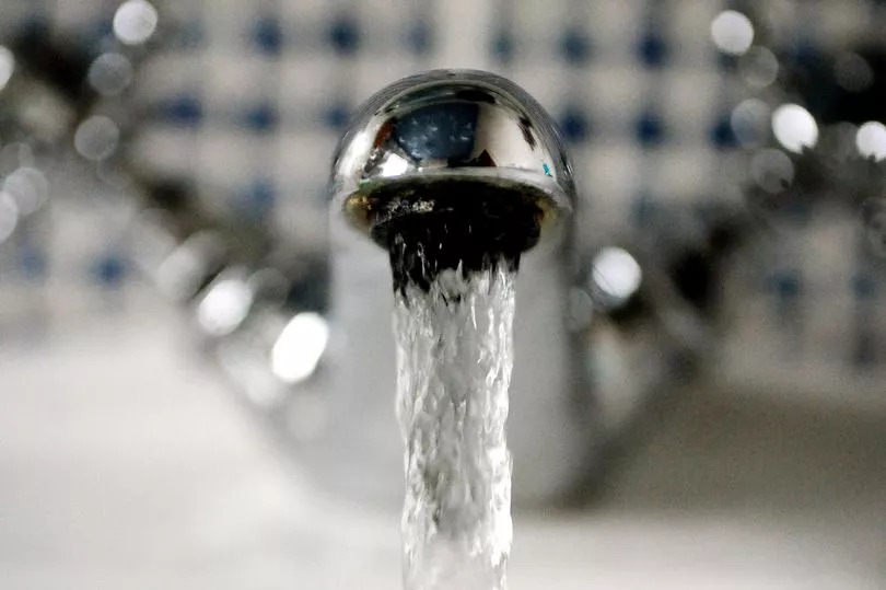 UK households issued 'five' instructions to save £700 on water bills