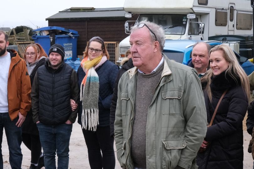 Jeremy Clarkson fans rush to defend him over gesture to struggling pubs