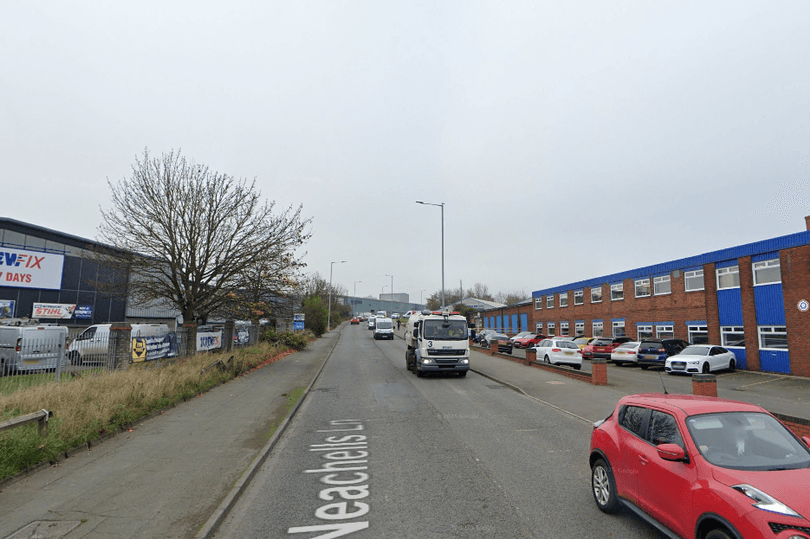 'Avoid area' Wolverhampton warning as fire crews tackle blaze across two buildings