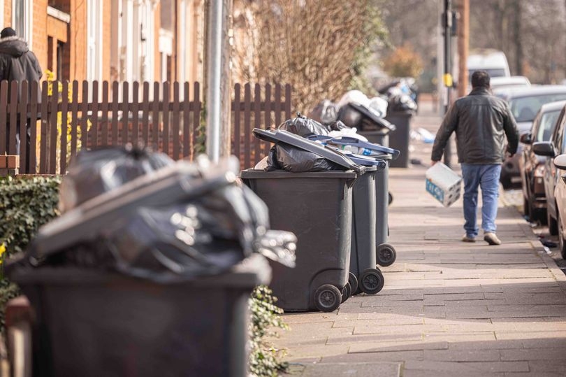 Rollout of Birmingham's fortnightly bin collections 'delayed' as bins strike chaos continues
