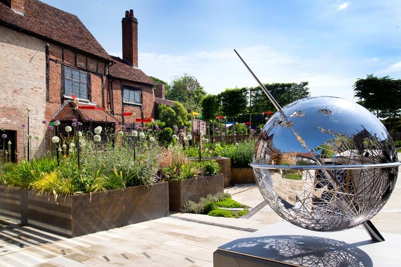 You can get free entry to hundreds of top attractions this weekend and next week - here's how
