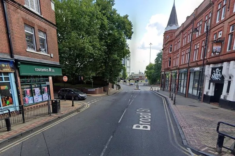 Broad Street Wolverhampton closed due to early-hours fire