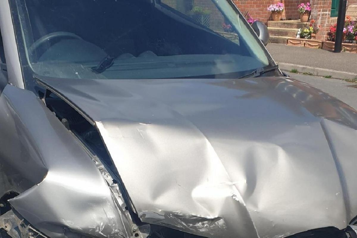 Man detained after vehicle fails to stop in Shaftesbury