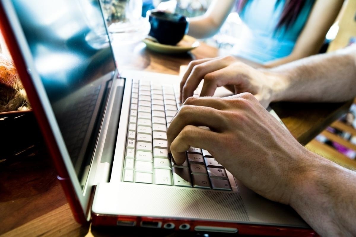 Police warn of new scam targeting holiday makers