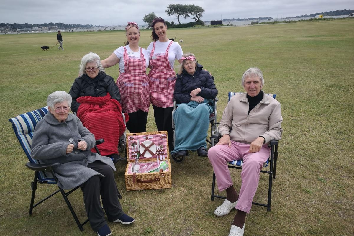 Care home residents celebrate International Picnic Day