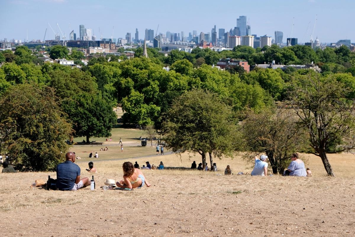 Heatwave to hit UK as parts of the country set to be hotter than Barcelona