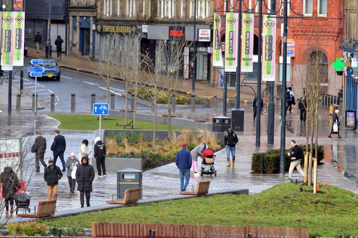 Planting and new benches in city centre as pedestrianisation work reaches final stage