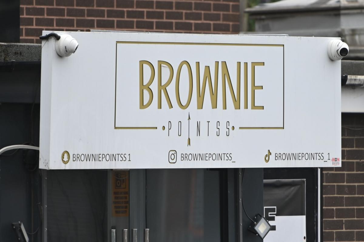 Popular dessert business applies for licence to open until 3am