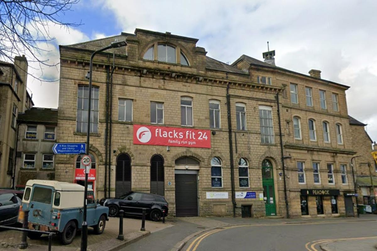 Retrospective plan for Conservation Area banner is refused