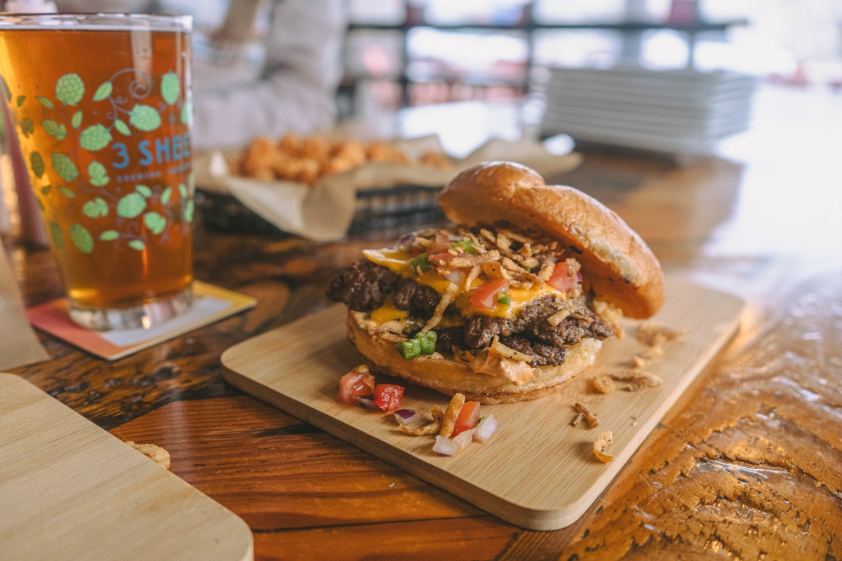 Frozen yogurt shop in Duluth is transforming to focus on burgers