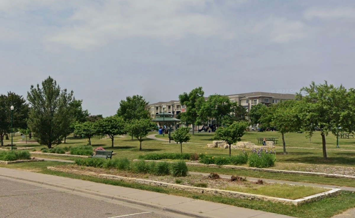 Police: 18-year-old shot in the face during group fight at Apple Valley park