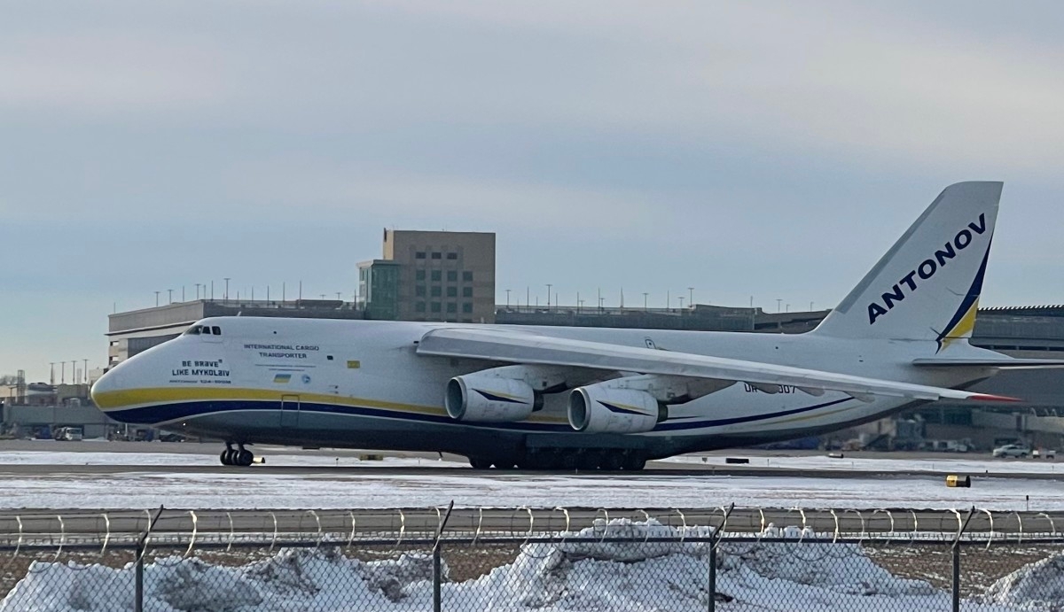 Watch: Crowds turn out for rare sighting of giant Antonov plane at MSP Airport