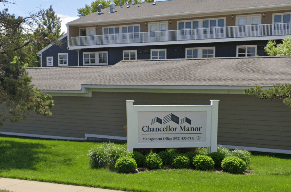 22-year-old fatally shot in the chest in Burnsville early Sunday