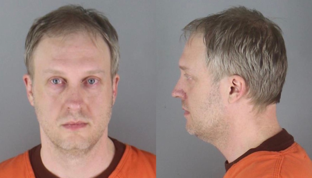 Justin Eichorn resigns as senator after arrest for soliciting a minor