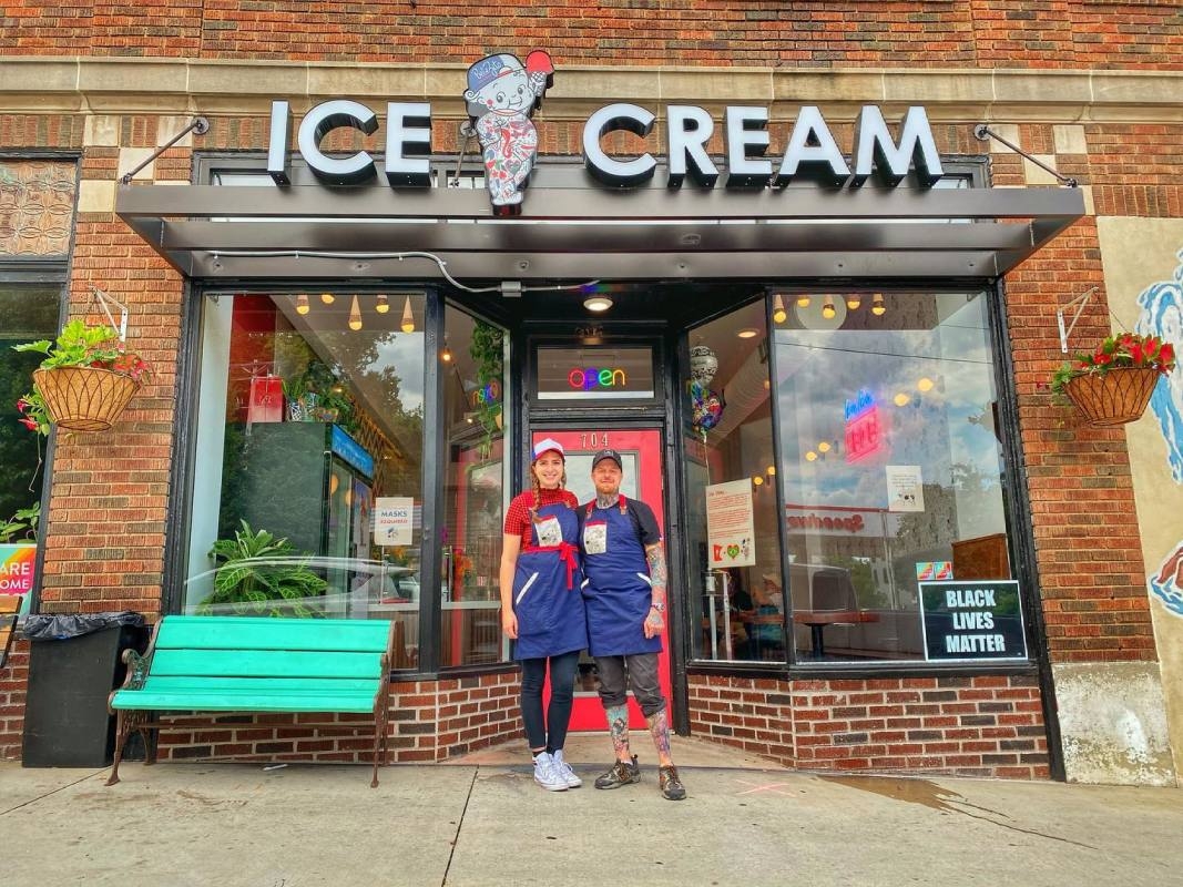 Twin Cities burger and ice cream restaurant expanding to Wisconsin