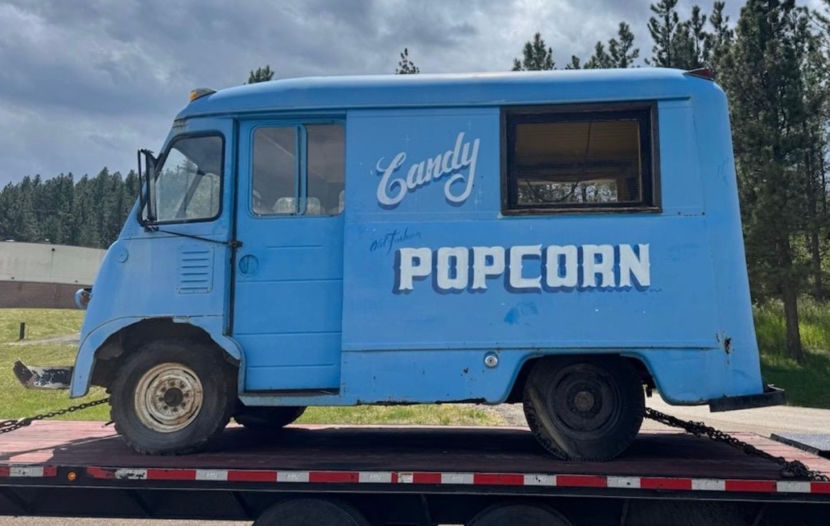 With community support, iconic popcorn wagon returning to Madelia
