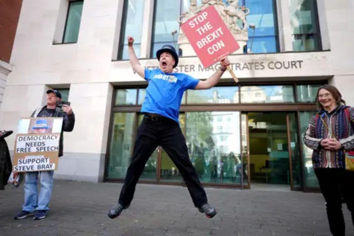 Brexit protestor Steve Bray cleared of wrongdoing outside Parliament