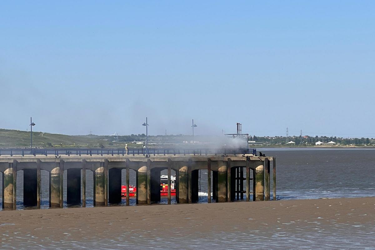 Man arrested on suspicion of arson with intent to endanger life after Erith Pier fire