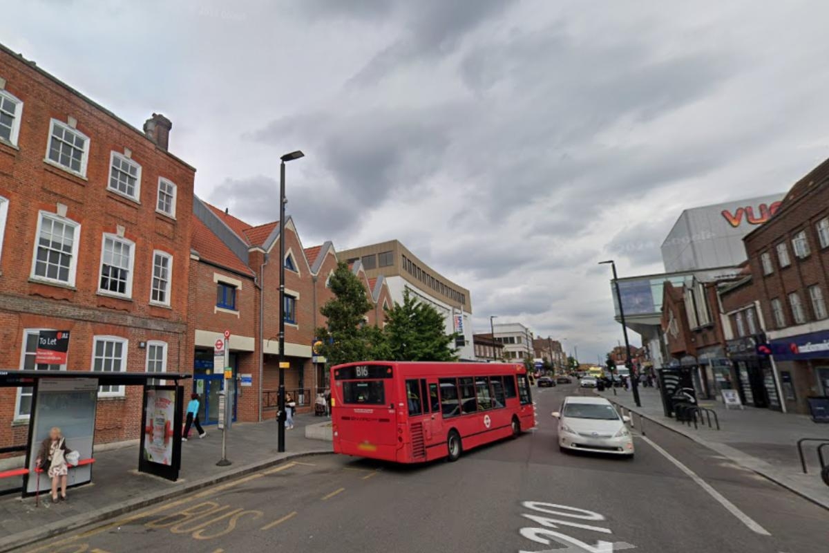 Two men left injured after ‘XL Bully attack' at shop in Eltham