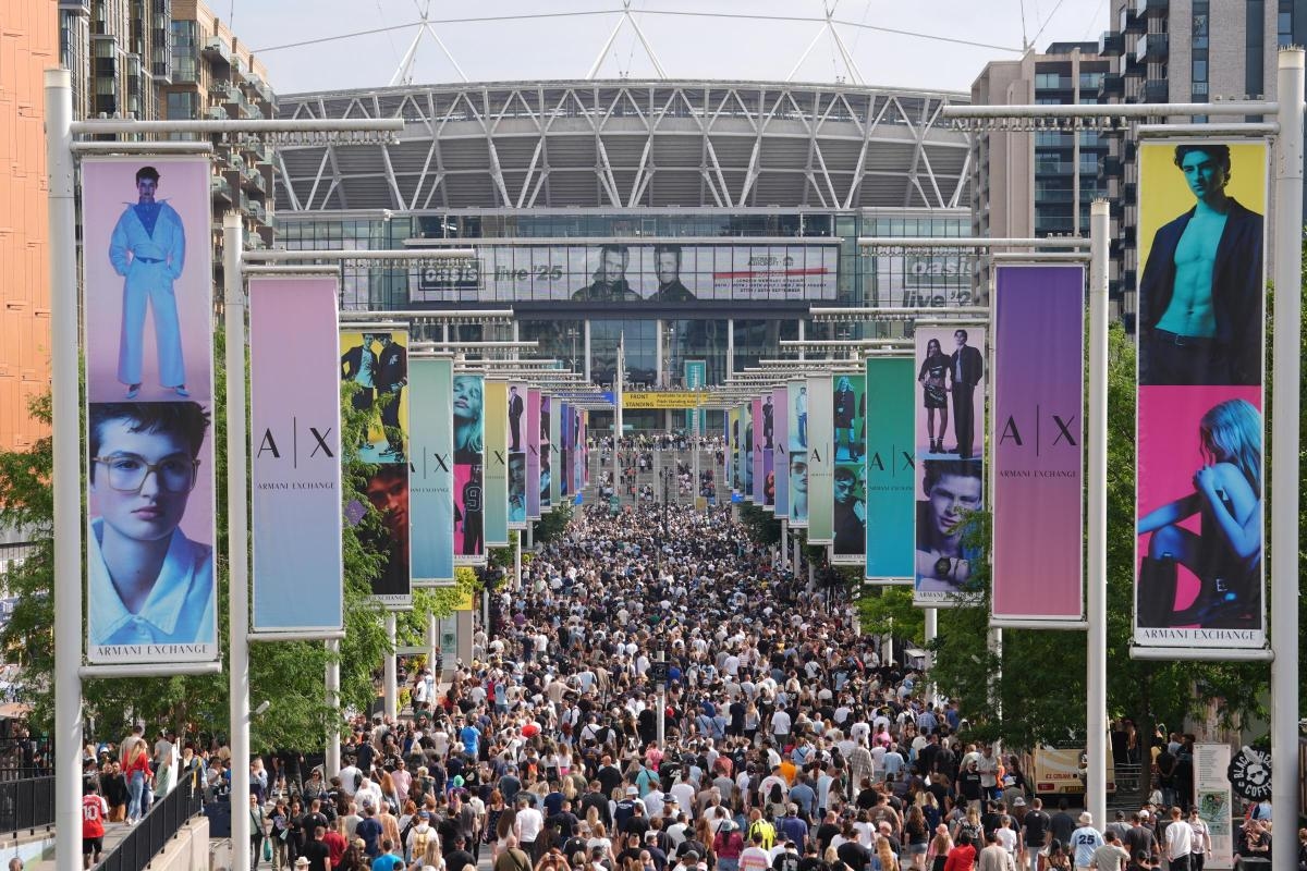 Wembley probing alleged scam at Oasis gig after 'hundreds get in without ticket'