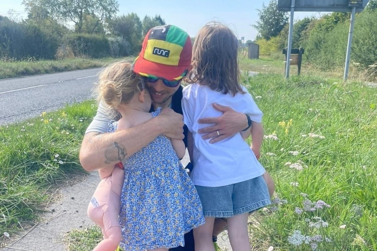 Man who ran 14 marathons in 14 days raises thousands for new born baby charity