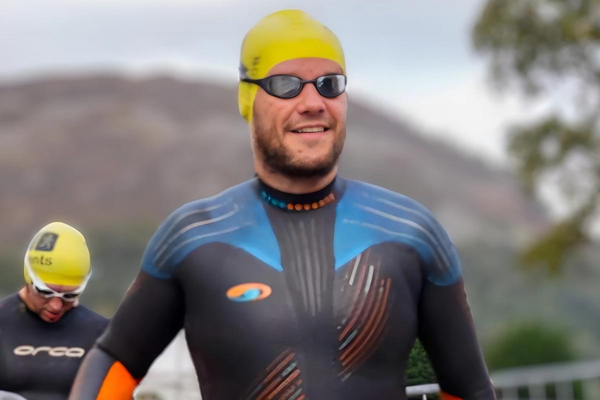 Bury boss to celebrate anniversary with Lake District challenge